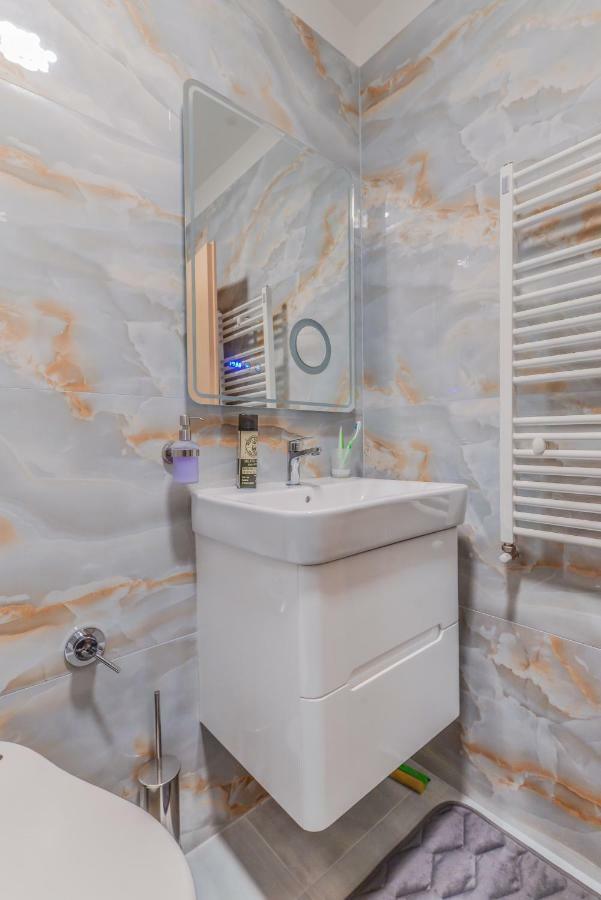 The Spot - Fully Equipped, Central, Modern Studio By Flat Mаnager Sofia Extérieur photo
